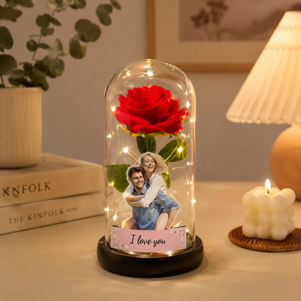 Rosa Eterna Personalizzata con Foto e Dedica – Lampada LED Romantica sotto Campana di Vetro